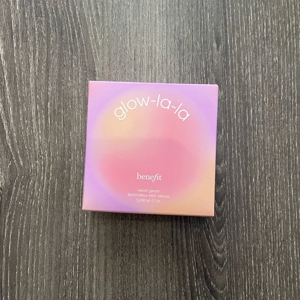 NEW Benefit Cosmetics Glow-La-La Blurring Powder Highlighter Nova